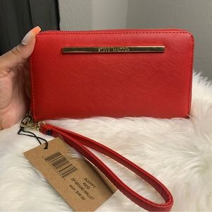 Steve Madden Ruby red wristlet